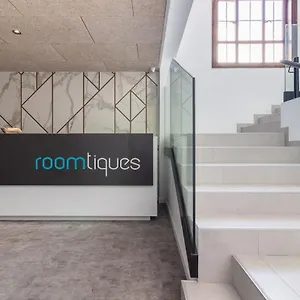  Maison d'hôtes Flatguest Roomtiques Private